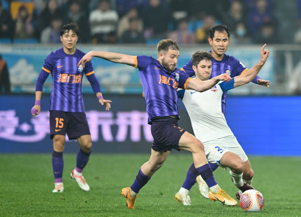 中超-阿代米传射建功哈达斯破门津门虎2-1梅州