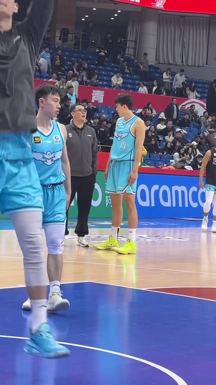 广东男篮力克青岛队，豪取九连胜